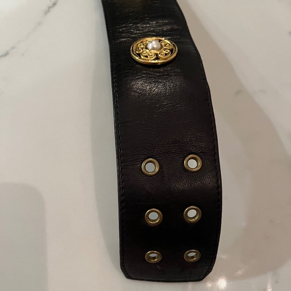 Edouard Rambaud Paris Vintage Black leather belt w/ Gold / Pearl Medallions, main image 9